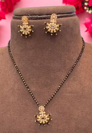 Short black beads chain